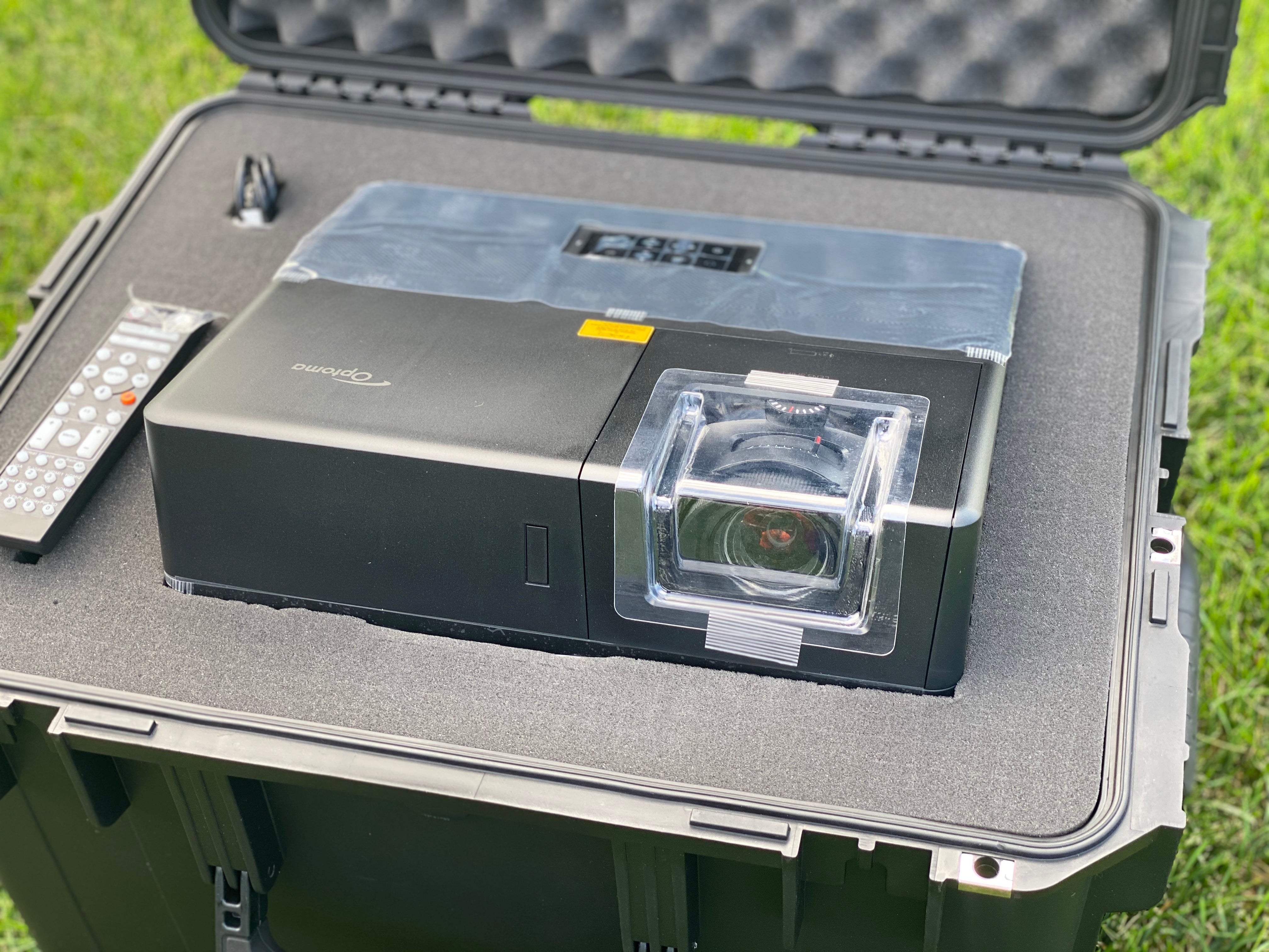 How to Choose a Projector for Your Inflatable Screen