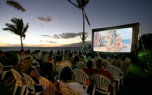 5 Reasons to Purchase Open Air Cinema's 16' Pro Outdoor Movie System