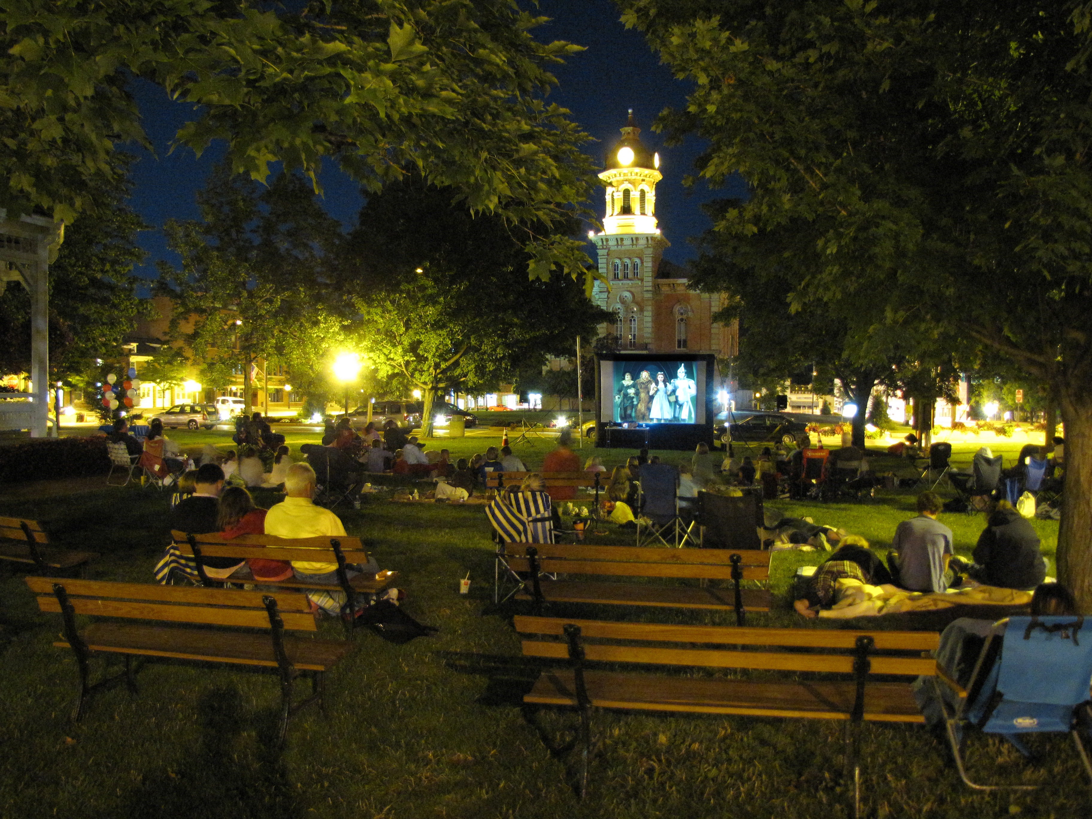 Outdoor Movie Events in the U.S. and the U.K., July–October 2010