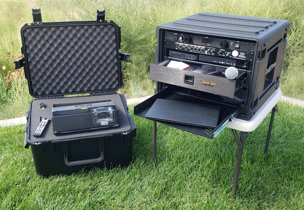 Equipment carrying cases included with the Drive-in Elite 40' kit